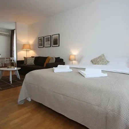 Evergreen - In To Relax And Enjoy, Parking 5 Eur Per Day *