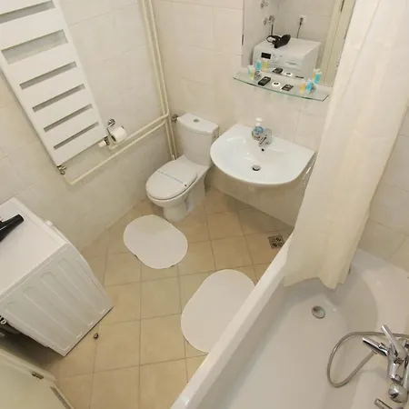Evergreen - In To Relax And Enjoy, Parking 5 Eur Per Day * Belgrad